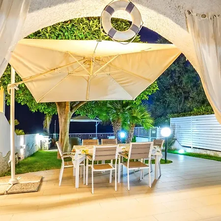 Hébergement de vacances Di Lusso Sul Mare A Diamante - Ventre *